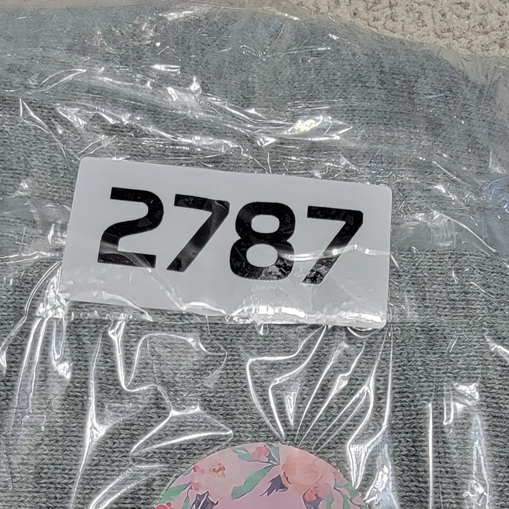 US Polo Assn. Gray Scarf & Beanie Hat Set One‎ Size